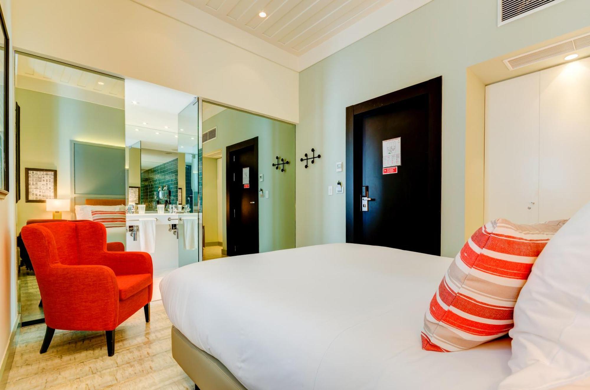 Vincci Room