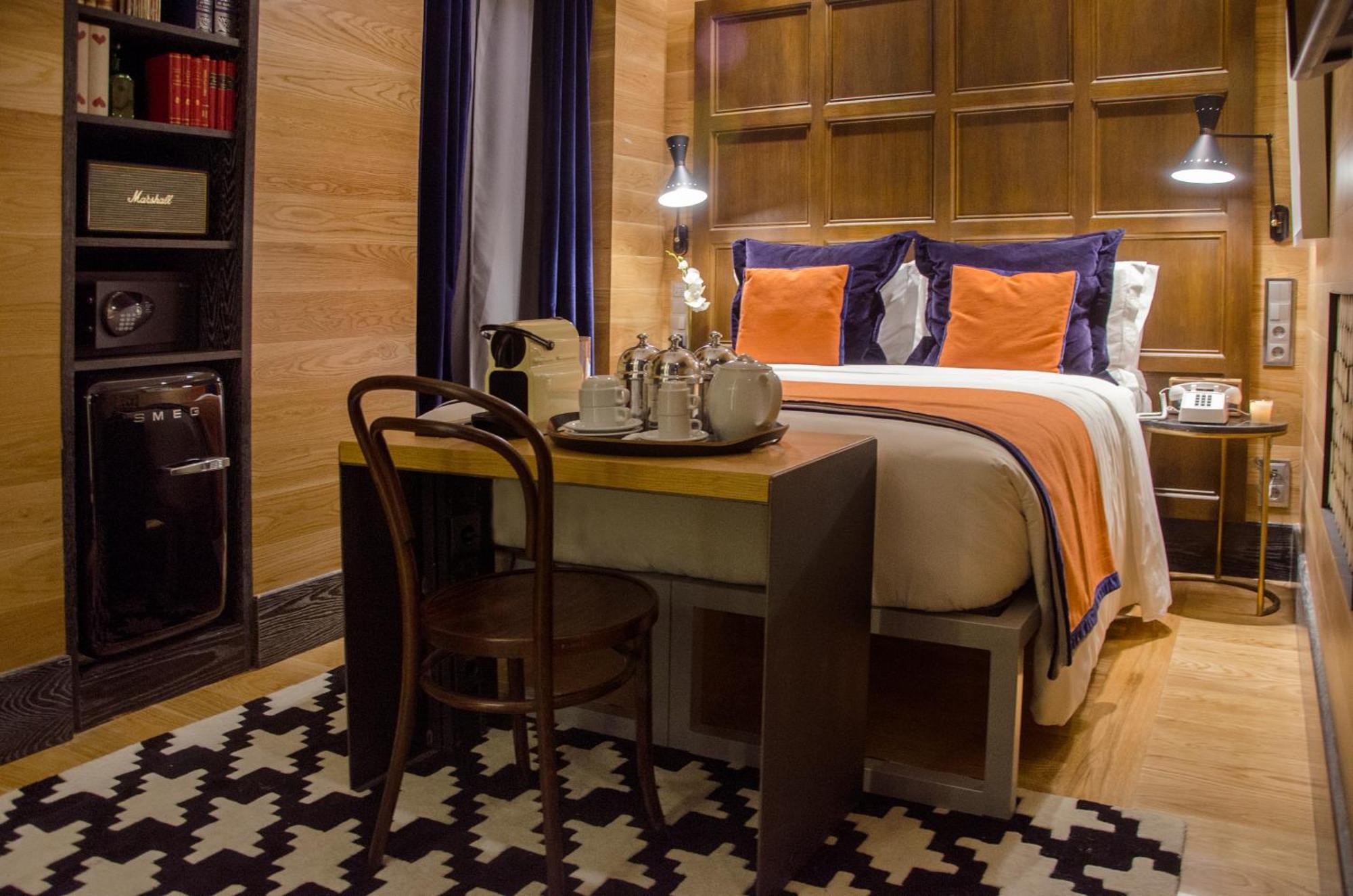 Interior Double Room