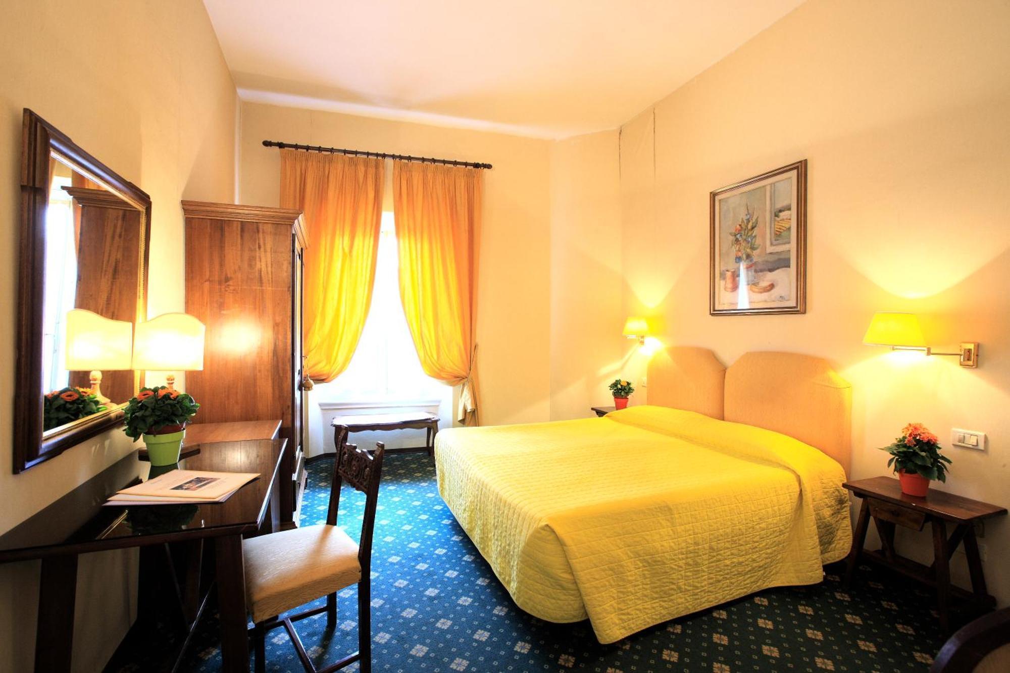 Classic Double Room