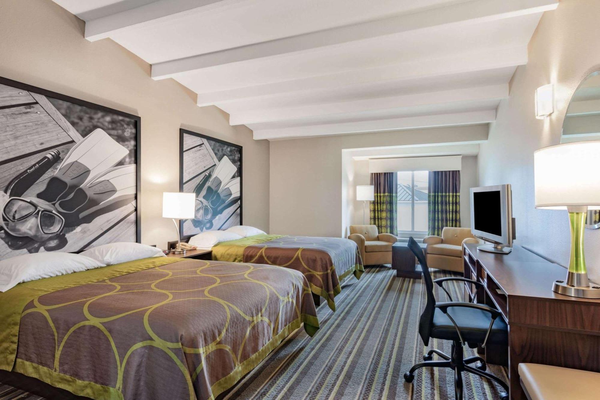 Queen Room with Two Queen Beds - Non-Smoking