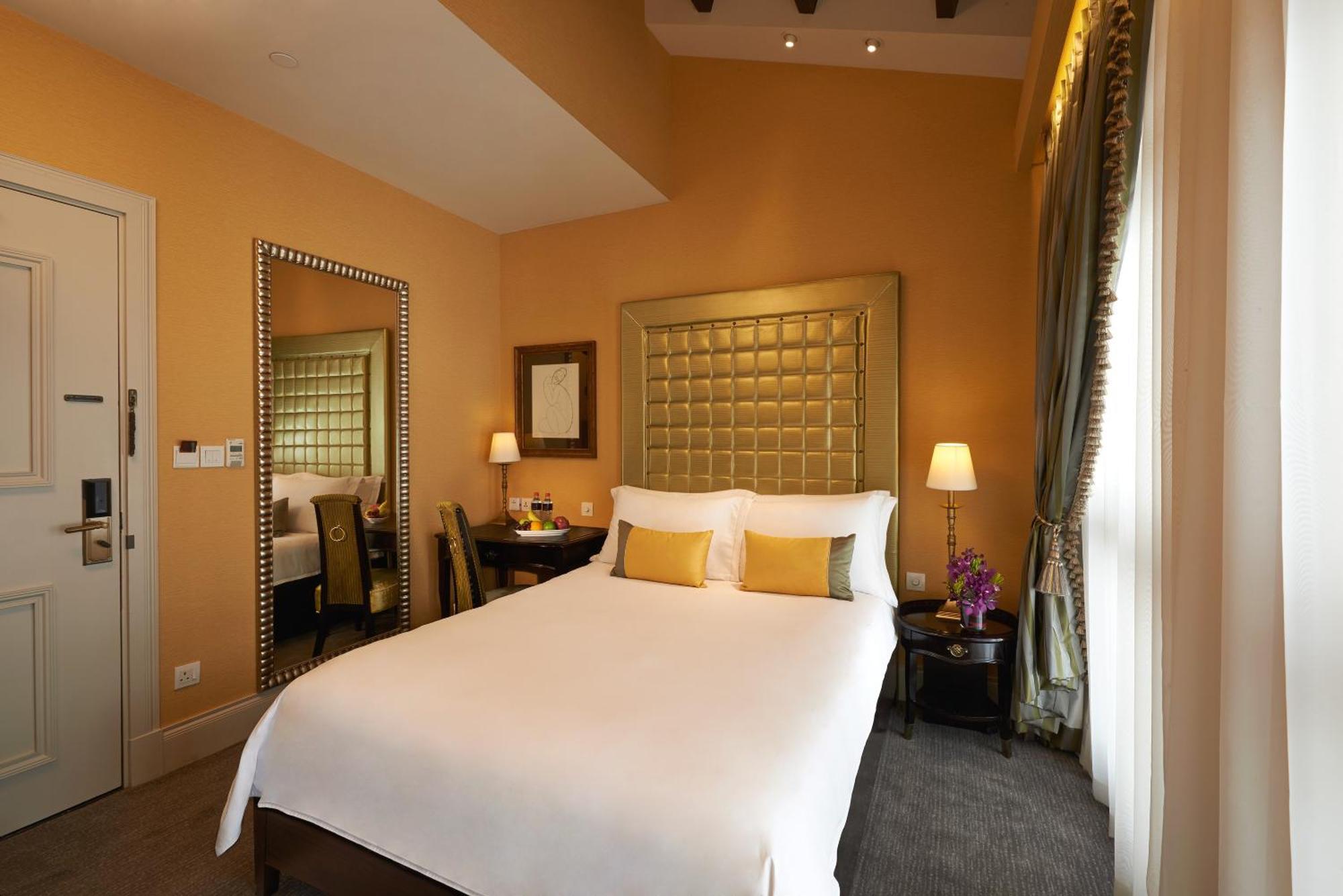 Executive Room,1710715926:JPEG