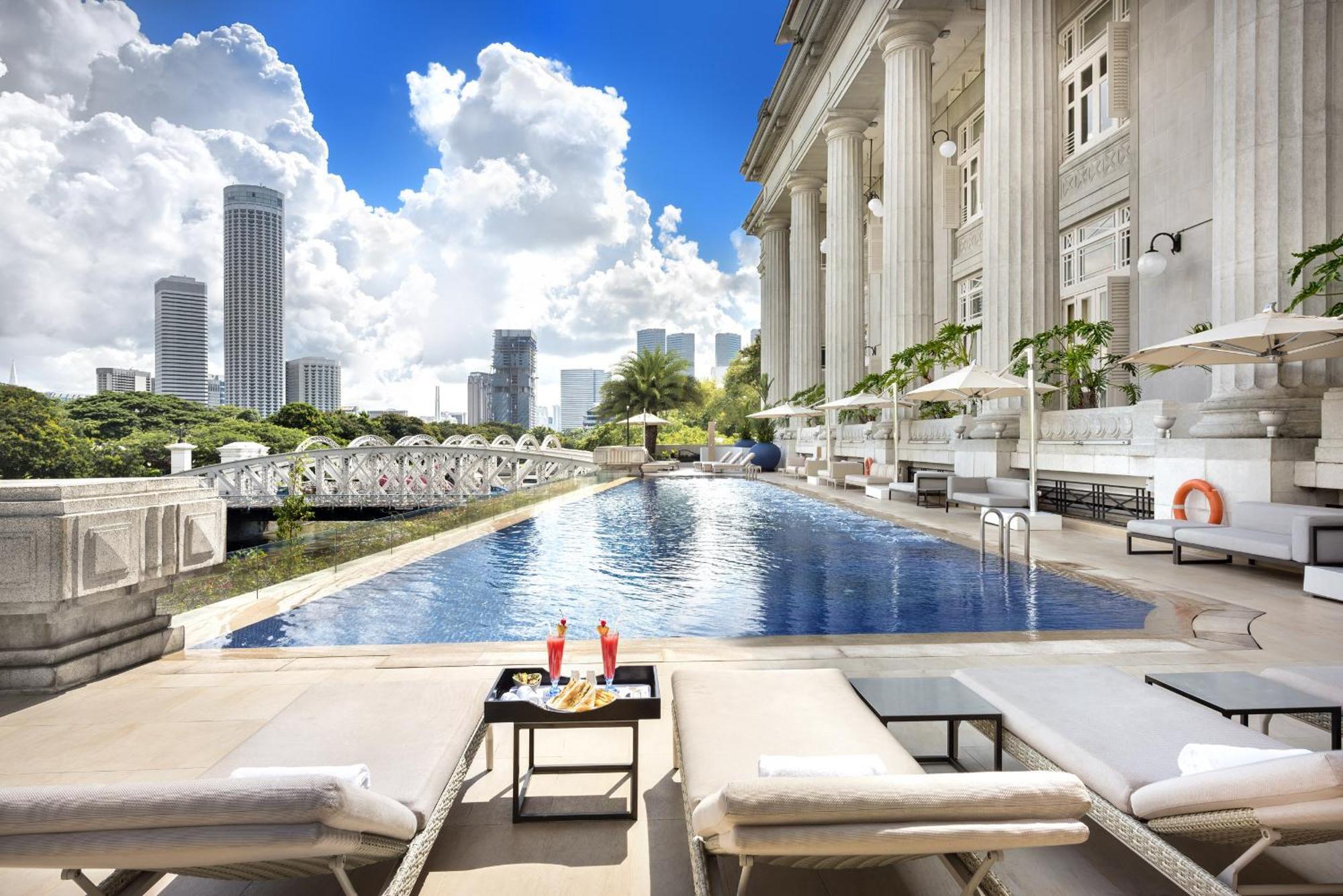 Taste the Good Life Package - Marina Bay View Room with Complimentary Breakfast and $100 SGD net flexible Dining Credits per stay
