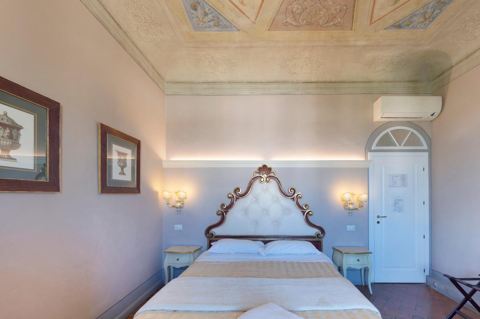 Standard Double or Twin Room,1279545658:JPEG
