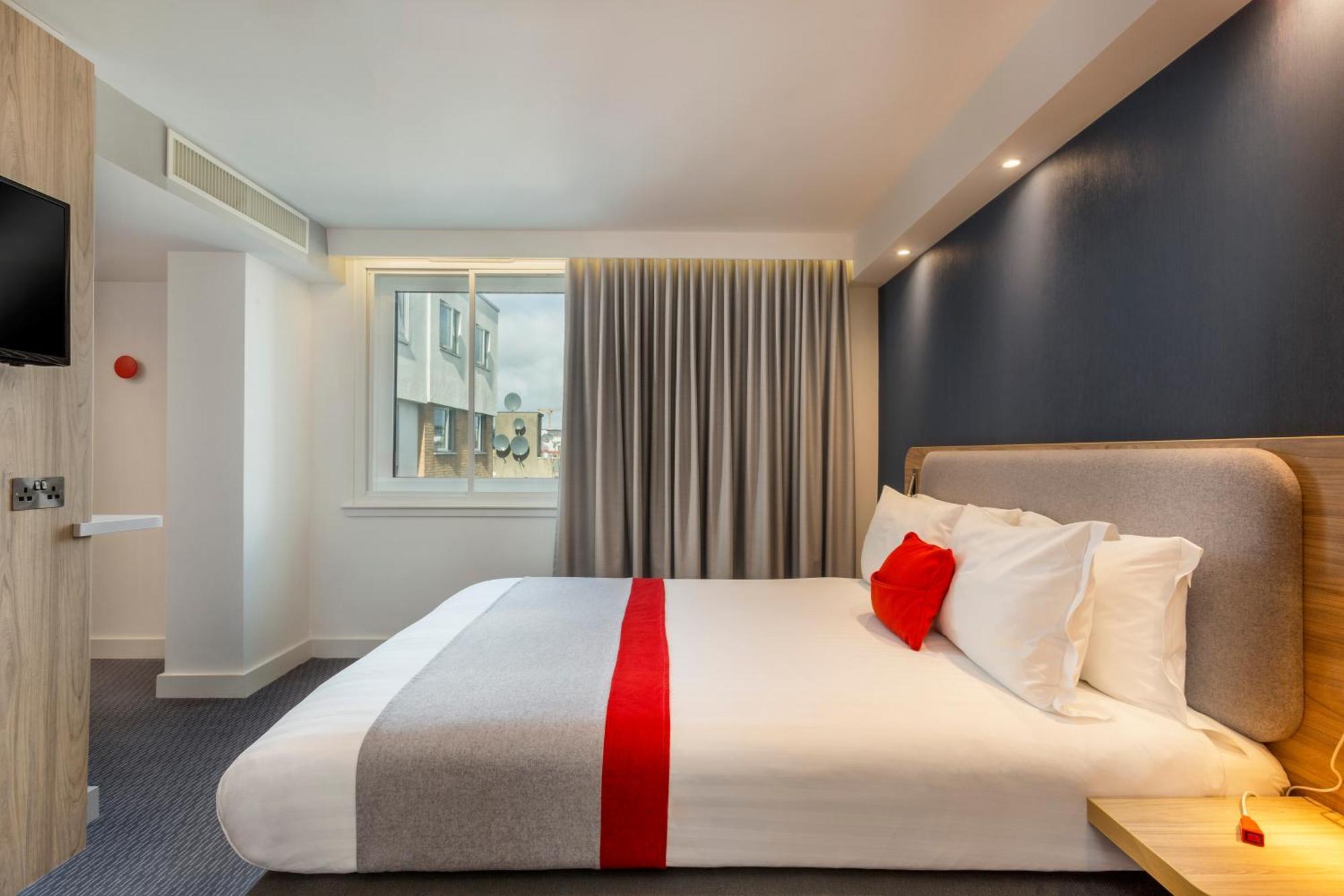 Standard Room with Free Hot Breakfast