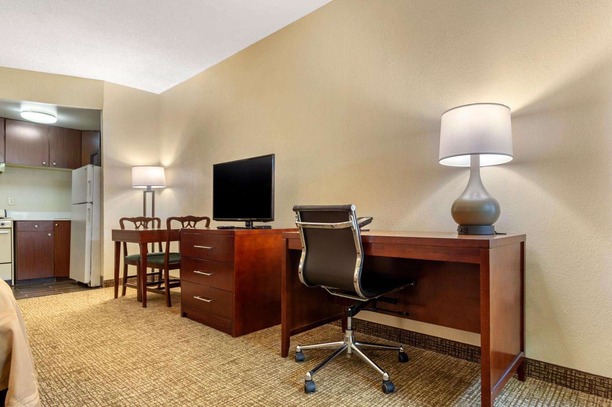 King Room - Accessible/Non-Smoking