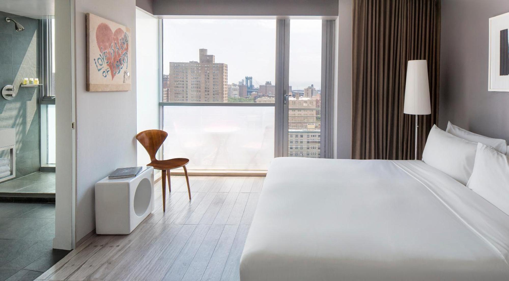High Floor King Room Tub Balcony