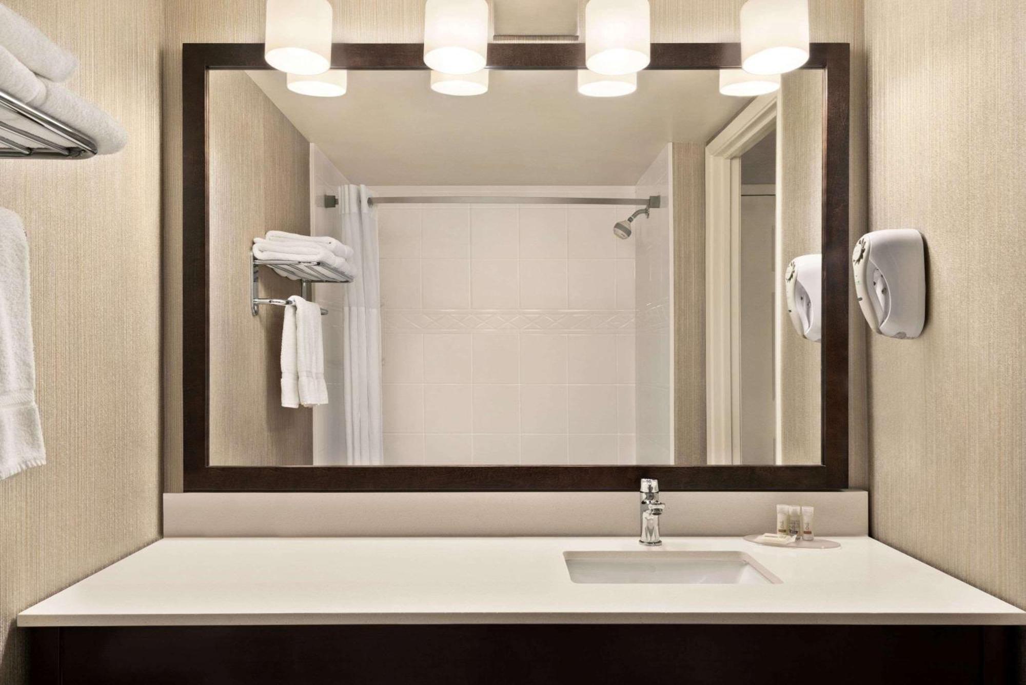Suite with Spa Bath