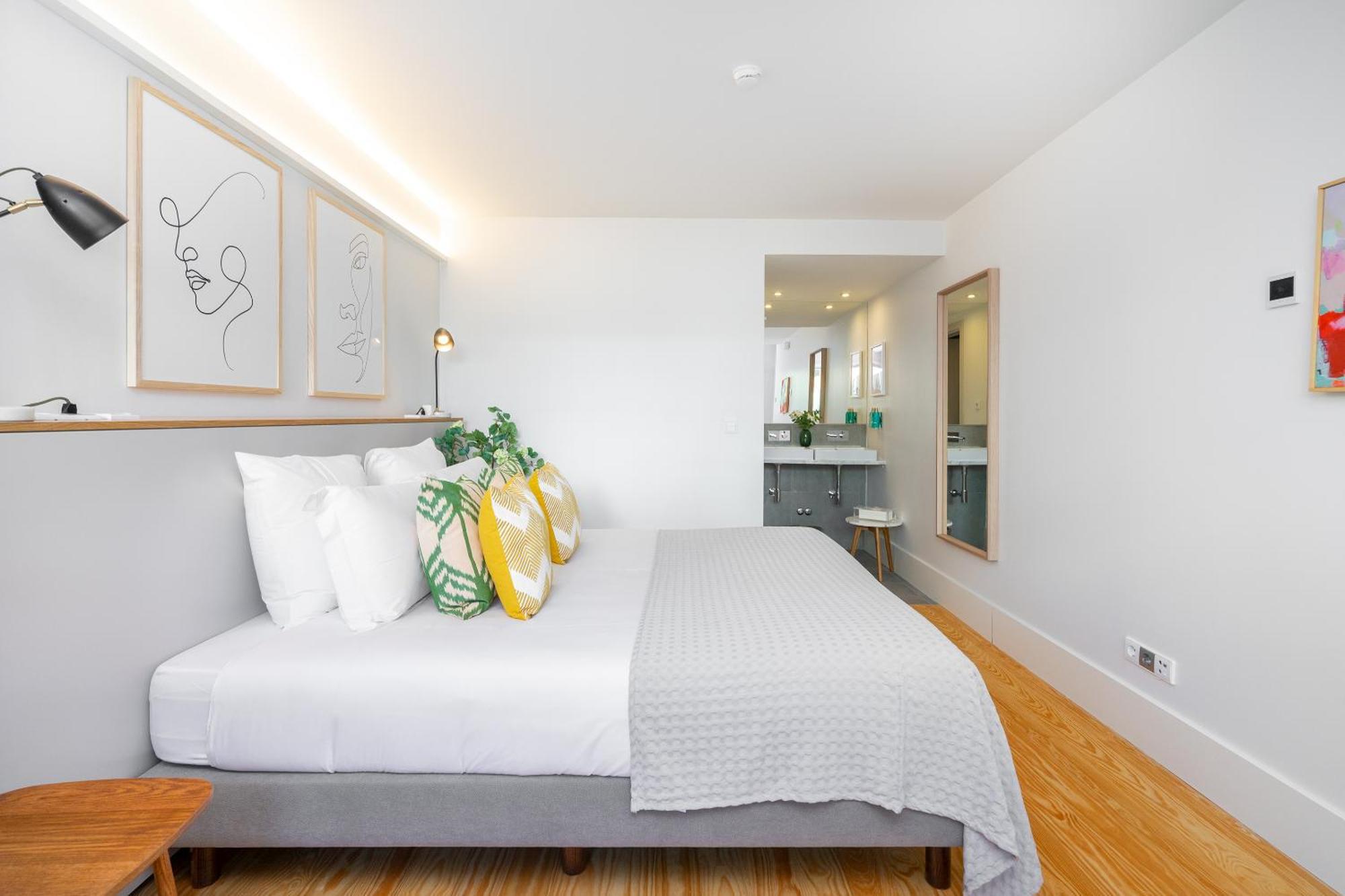 Deluxe Double or Twin Room Garden View