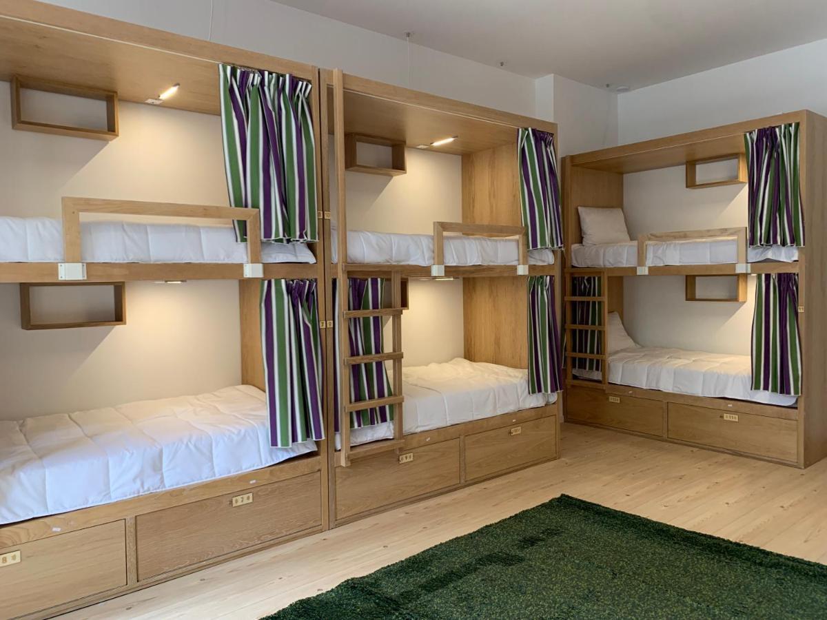 Bed 12-Bed Mixed Dormitory Room
