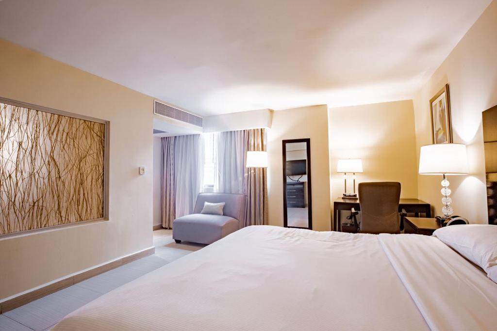 Junior Suite,1298393902:JPEG