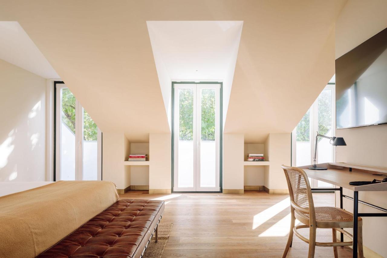 Deluxe Attic Suite