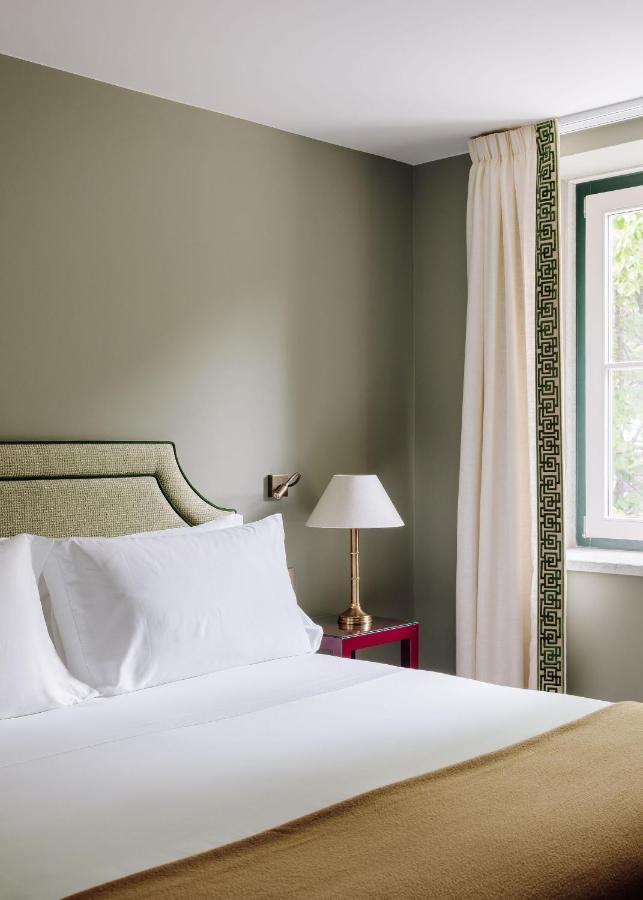 Deluxe Room with Garden View