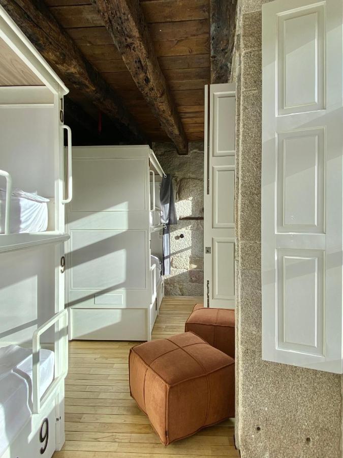 Bed 12-Bed Mixed Dormitory Room Private Bathroom