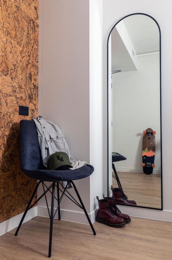 Double Room Interior,1592232103:JPEG