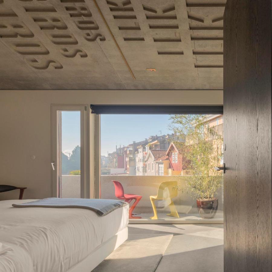 Double Room with Balcony and Garden View