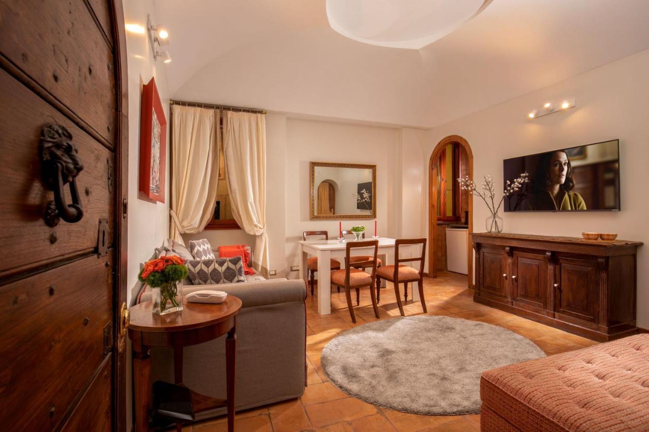 One-Bedroom Apartment Annex Building Via di Ripetta 70