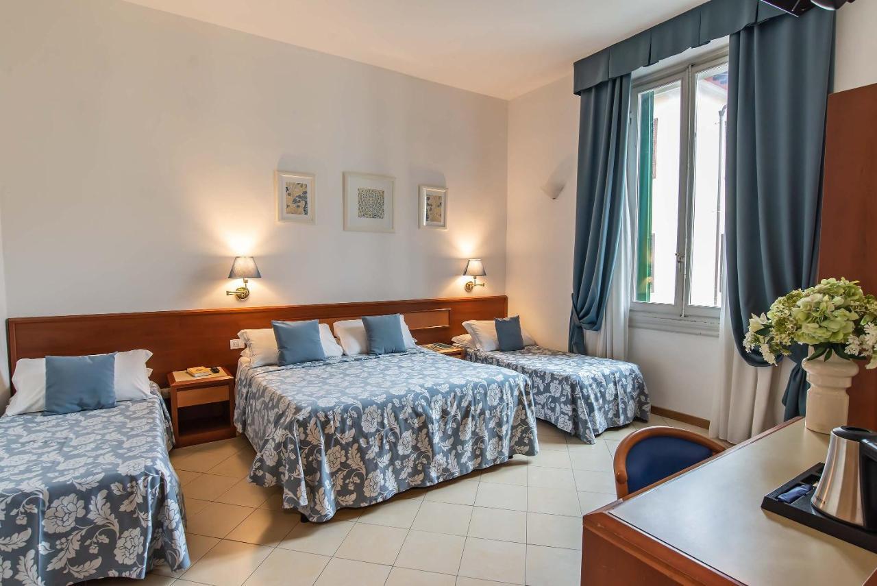 Quadruple Room,1338789368:JPEG