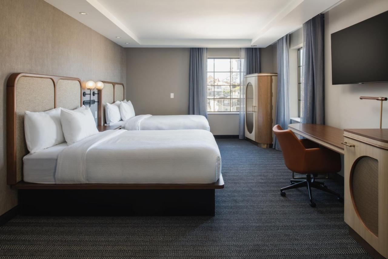 Standard Queen Room with Two Queen Beds