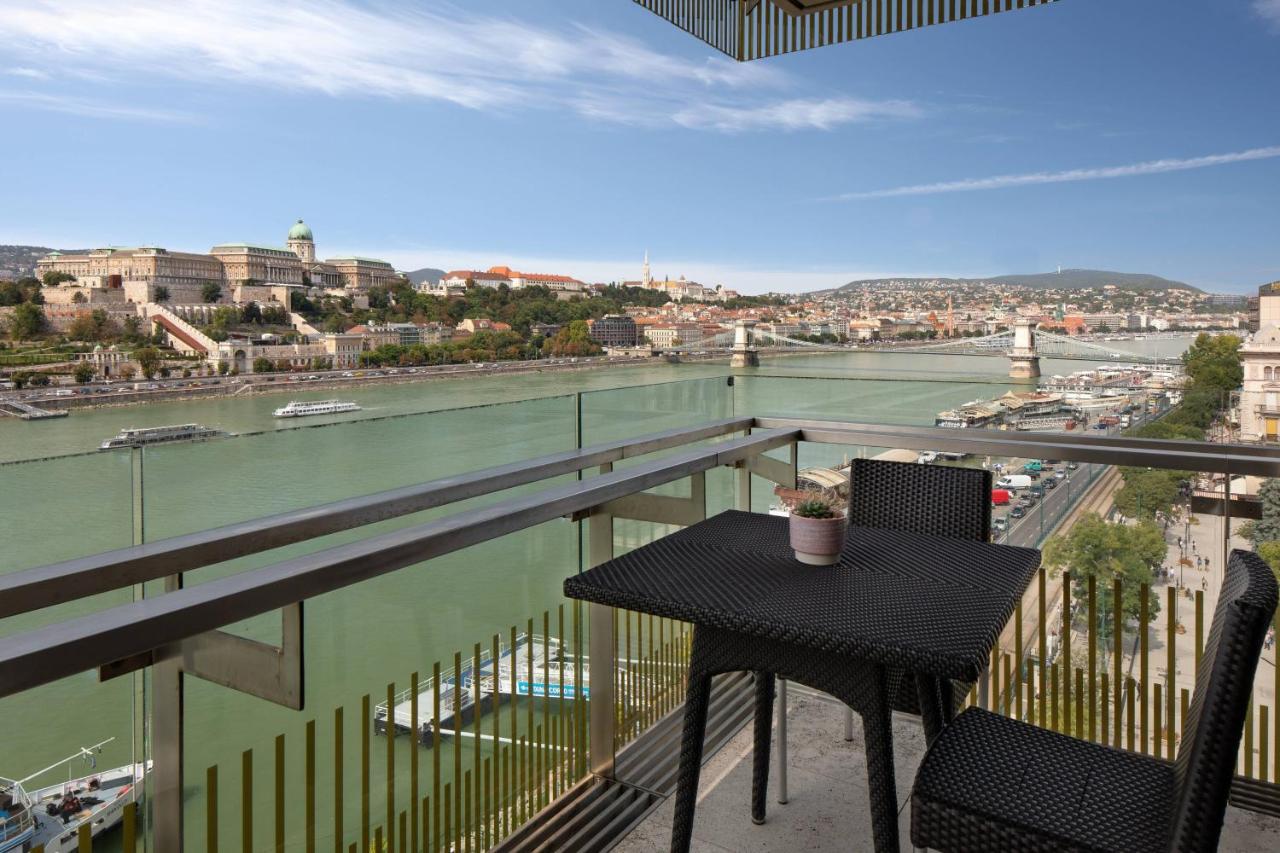 Executive Suite with M Club Lounge Access,1592879441:JPEG