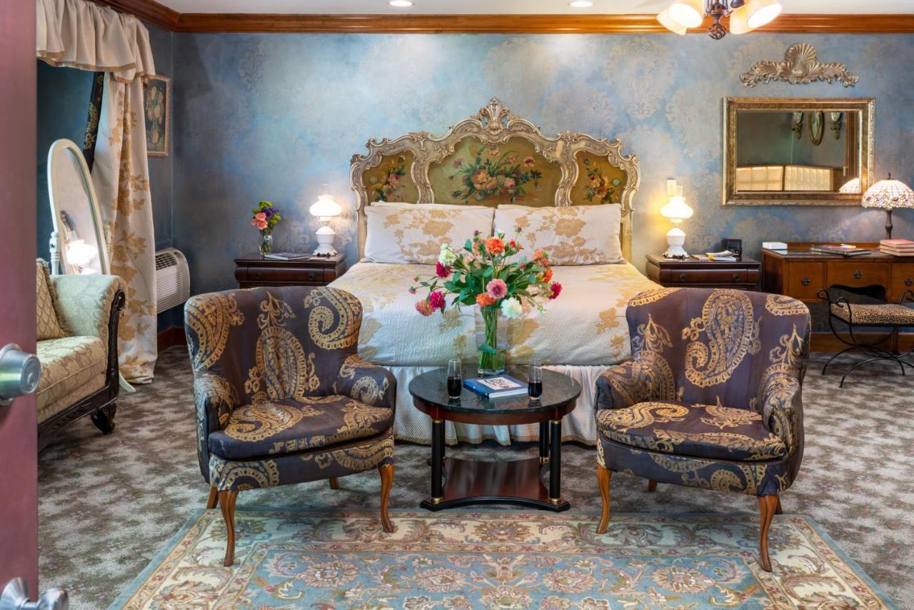 King Suite with Balcony