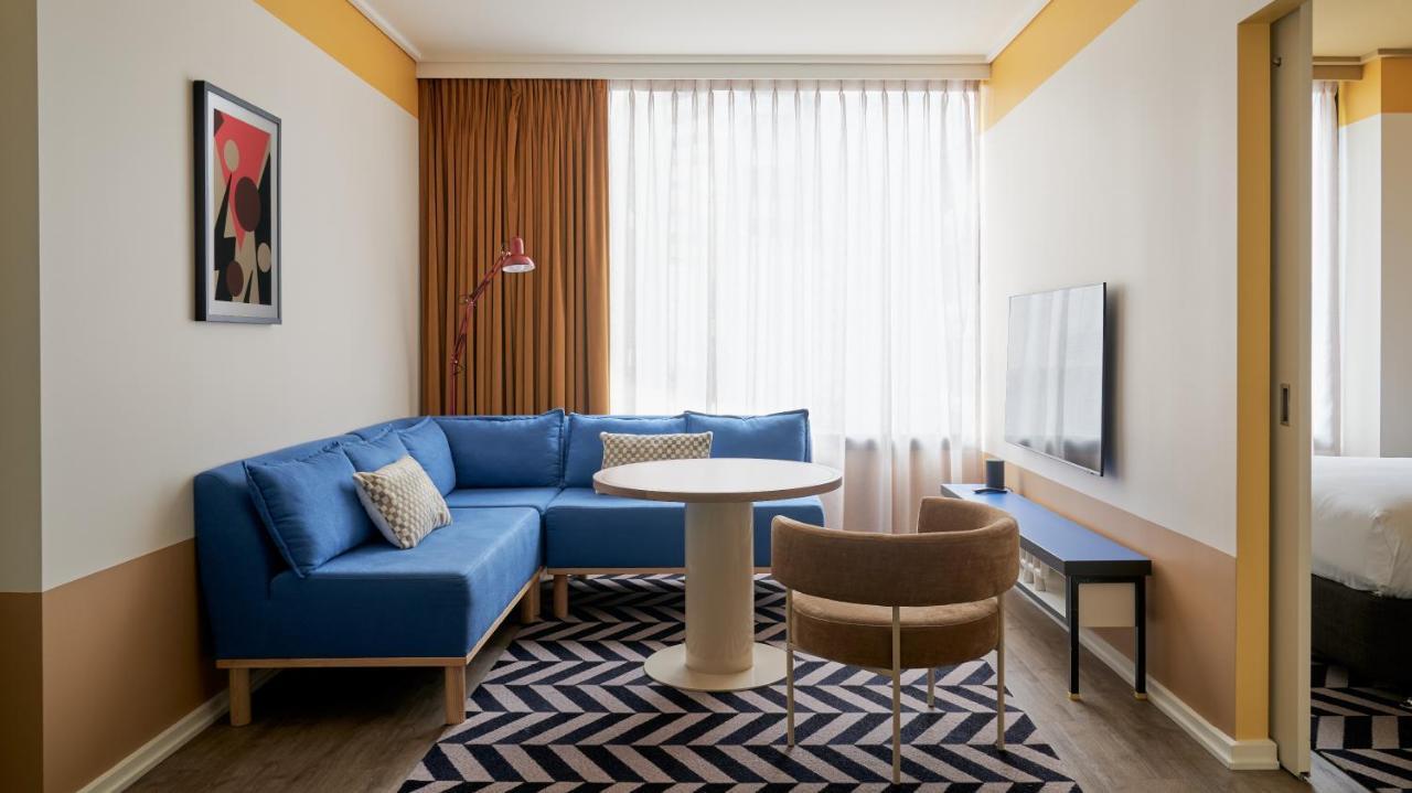 Midtown One-Bedroom Suite