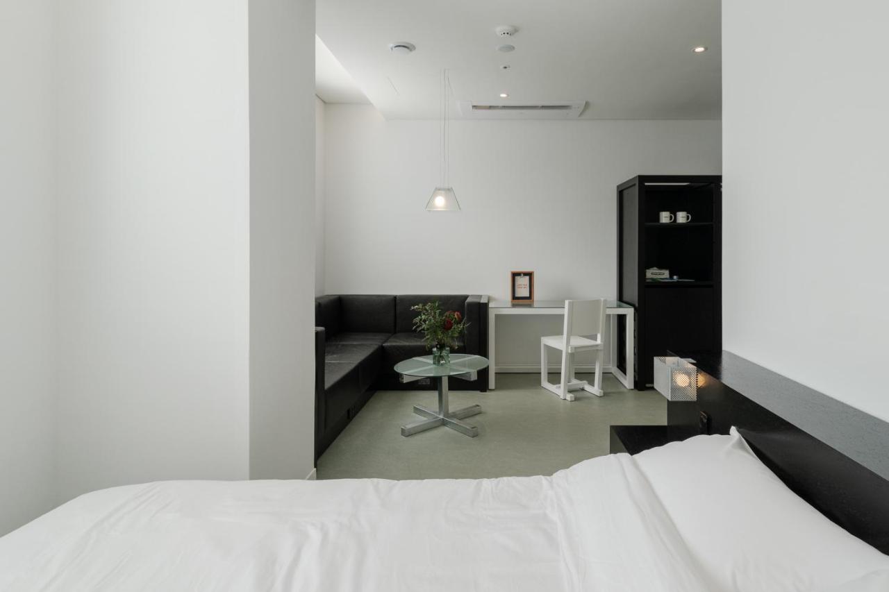 Large Double Room,1360263671:JPEG