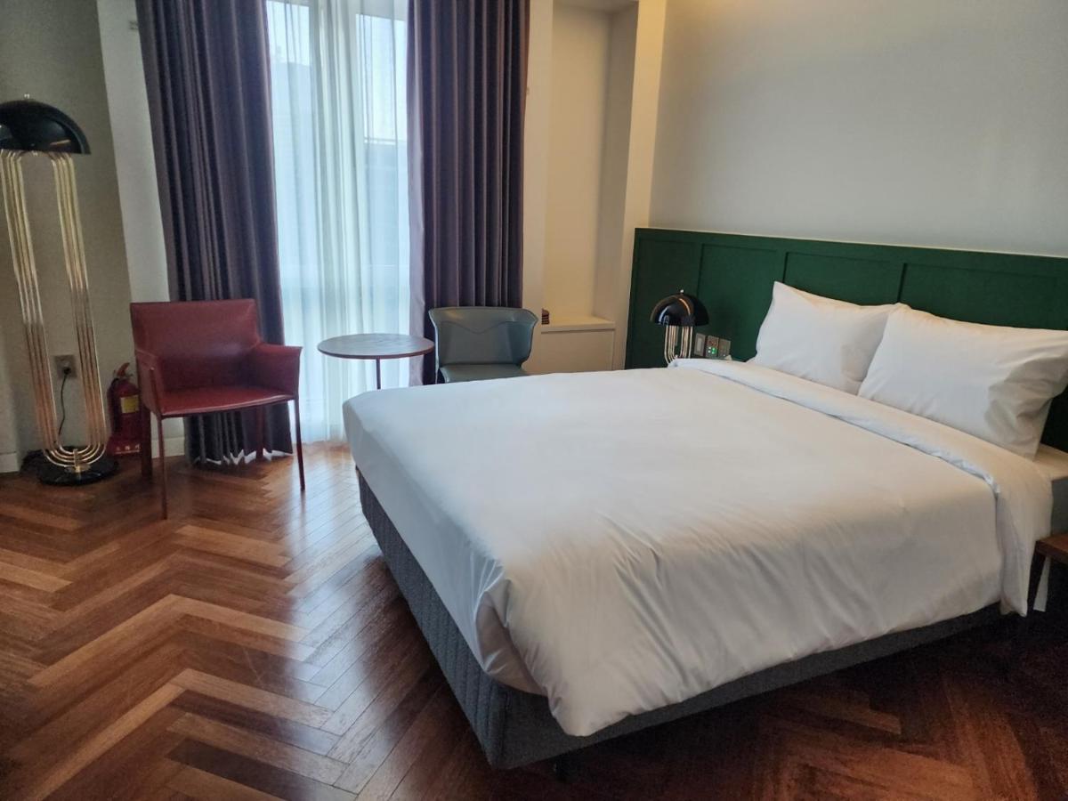 Queen Suite