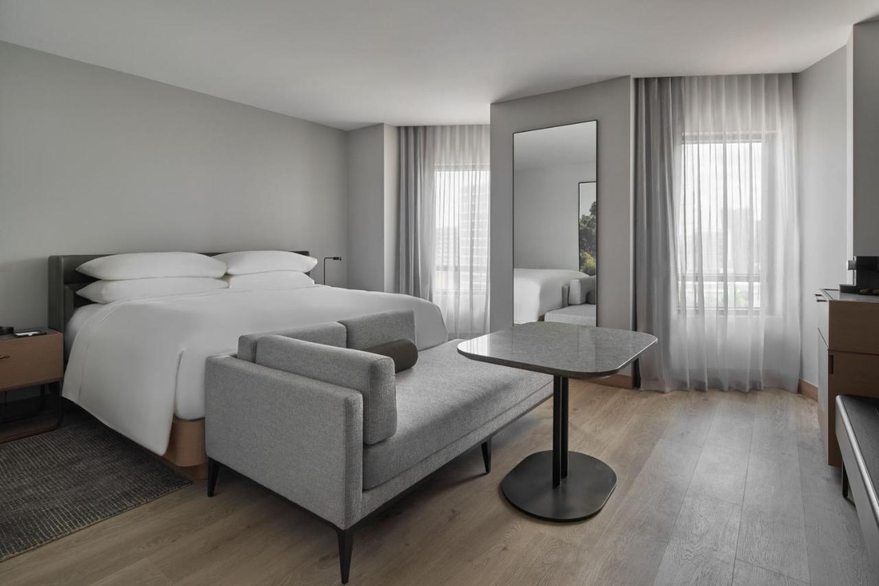 Premium King Room