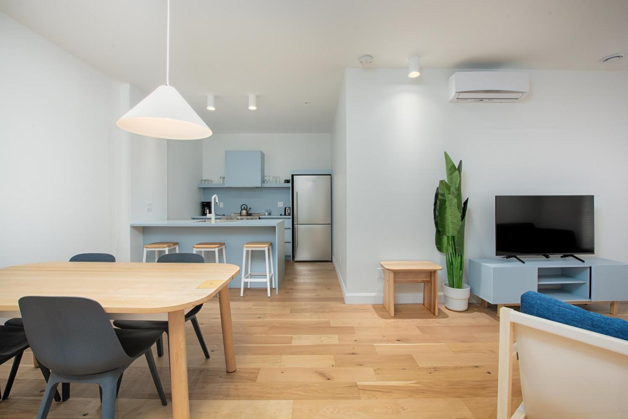 Apartment with private terrace - 2 bedrooms (1 king and 1 queen) and 2 bathrooms,1365272966:JPEG