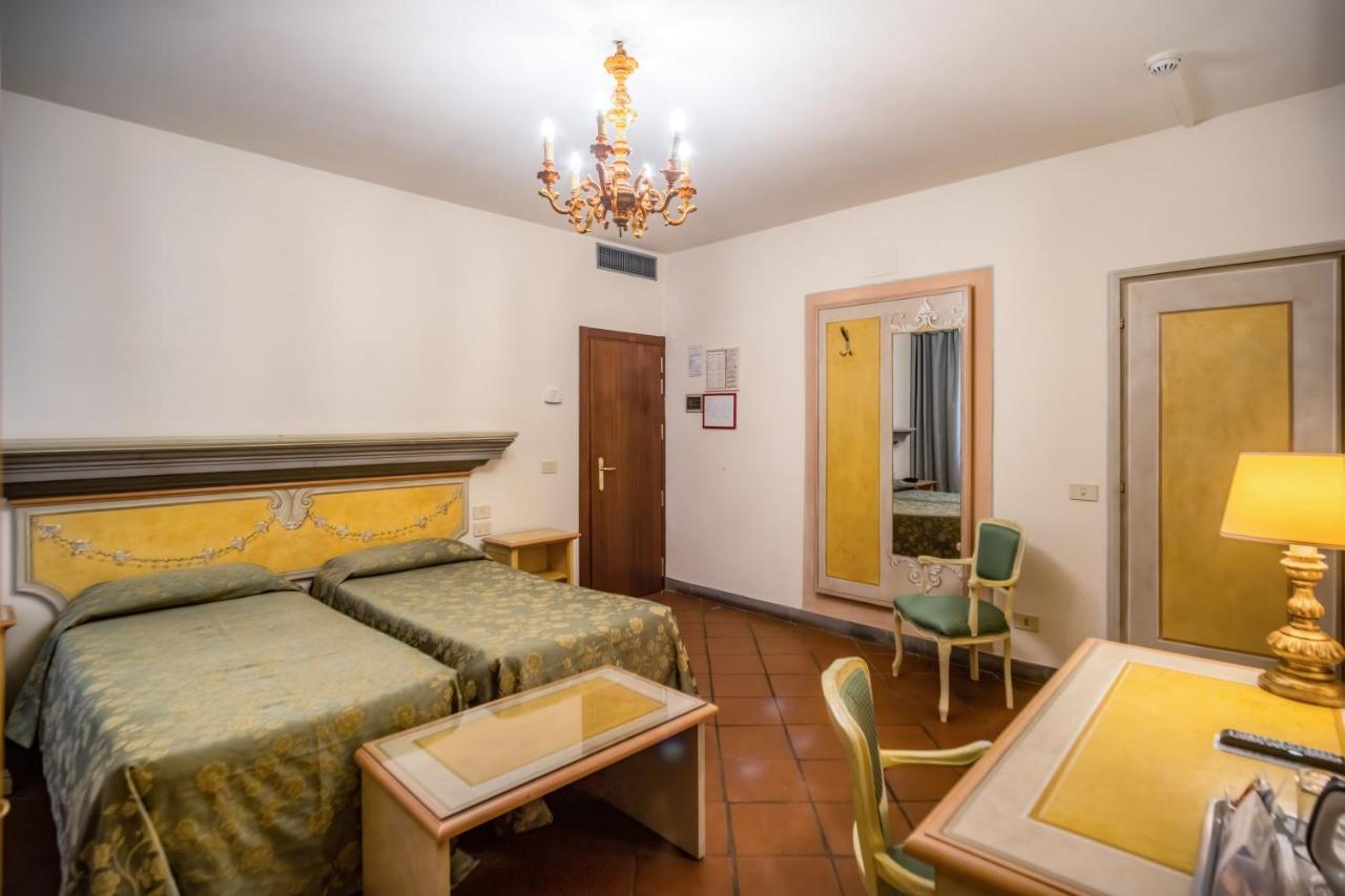 Classic Twin Room