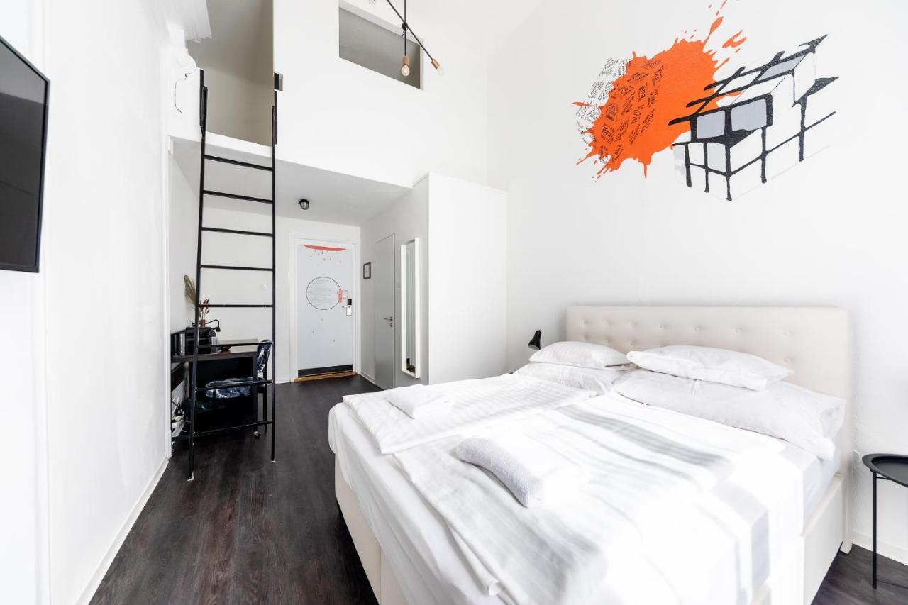 Quadruple Room with Private Bathroom