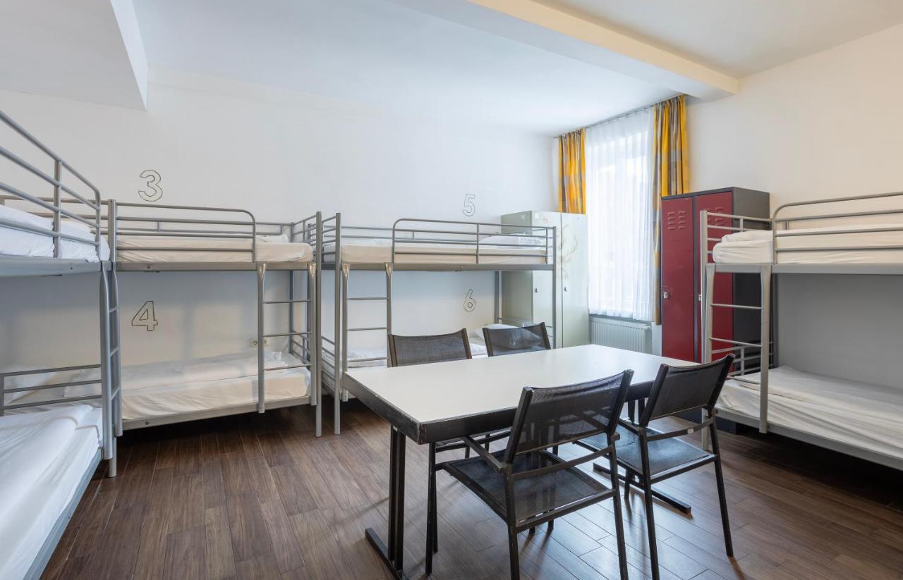Bed 8-Bed Mixed Dormitory Room,1384983170:JPEG