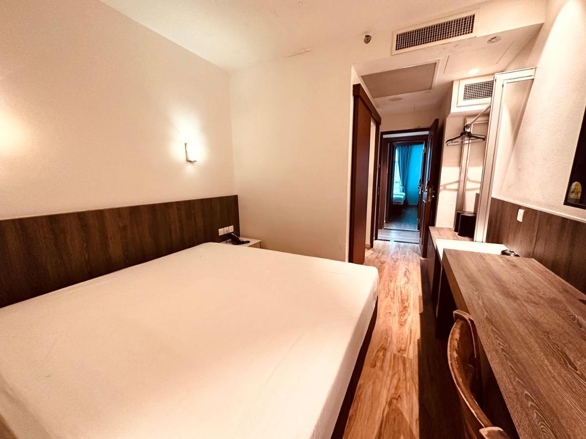 Standard Double or Twin Room without Window,1386242735:JPEG