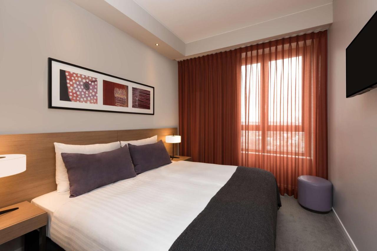 Premier One-Bedroom Apartment,1403468192:JPEG