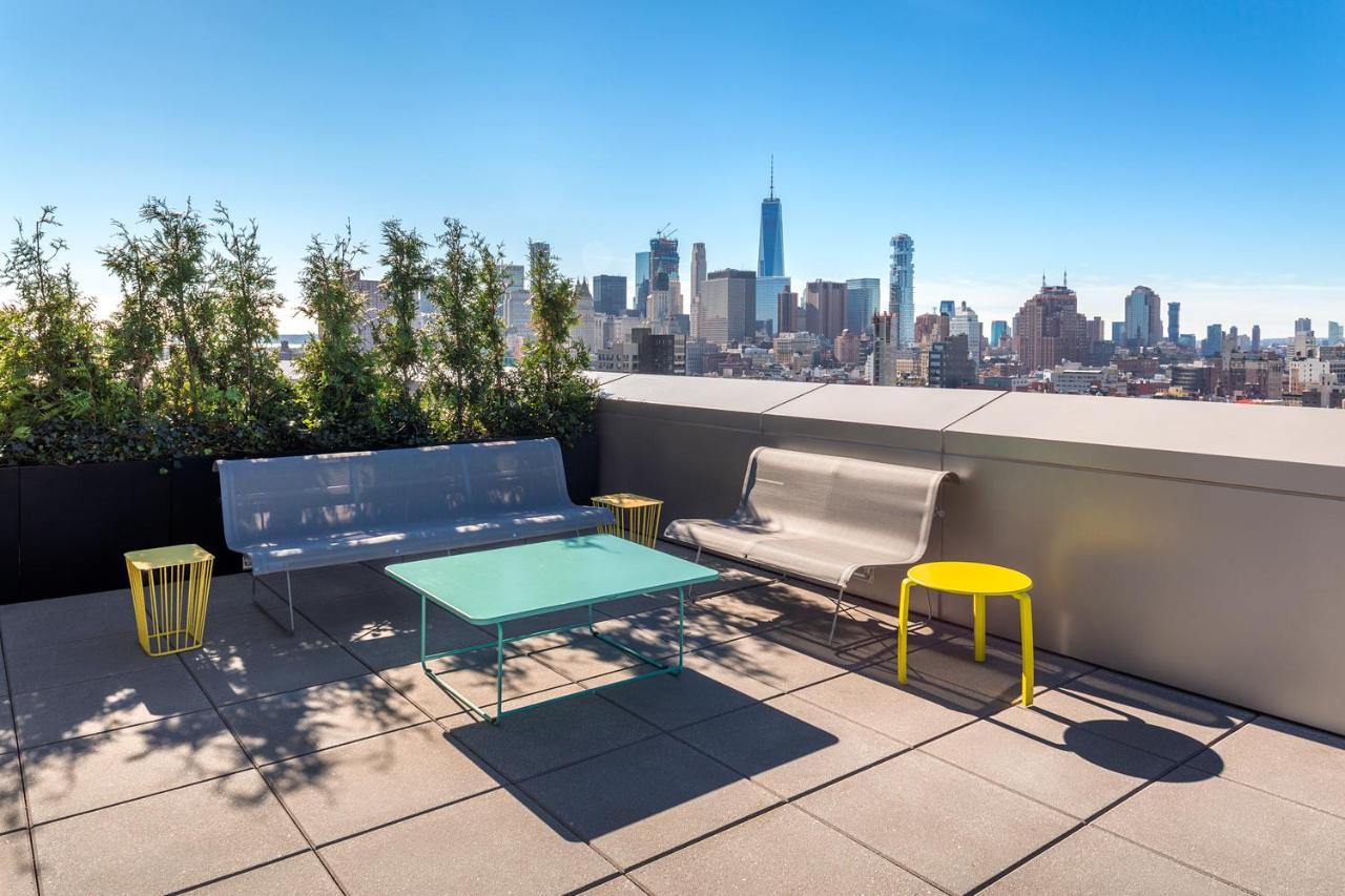 One-Bedroom King Suite City View