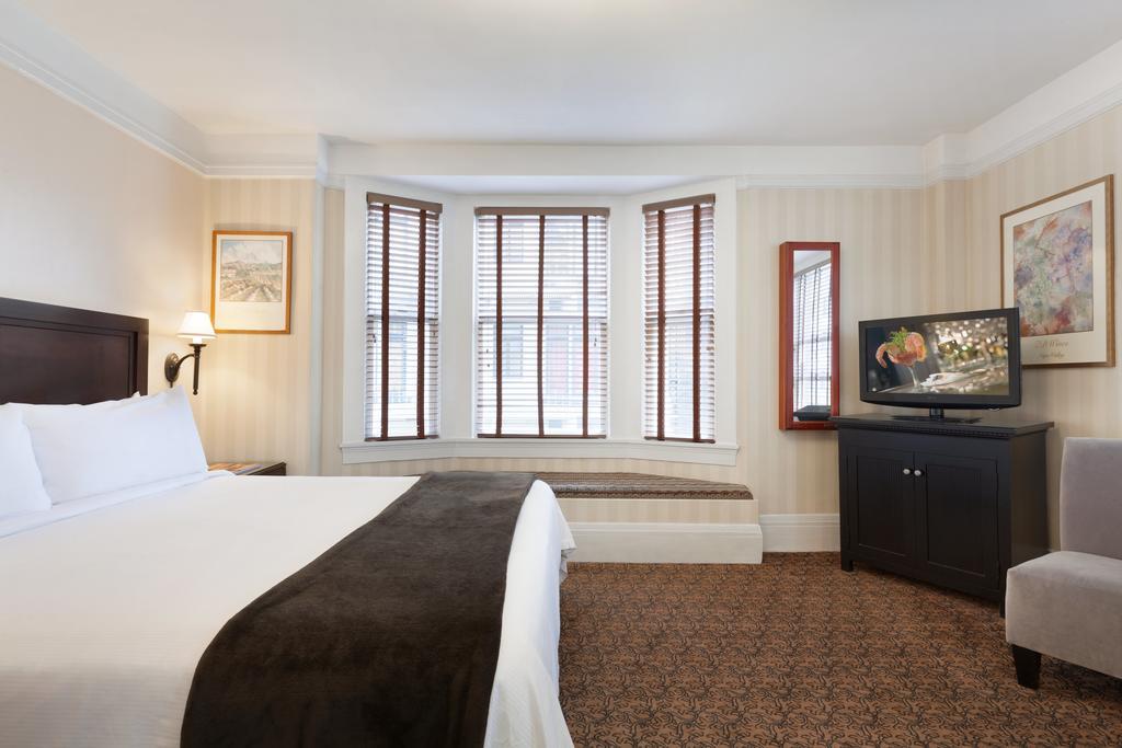 Deluxe Queen Room,125337768:JPEG