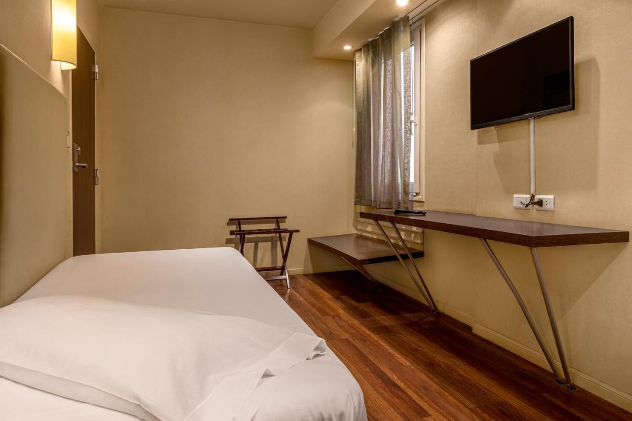 Economy Single Room