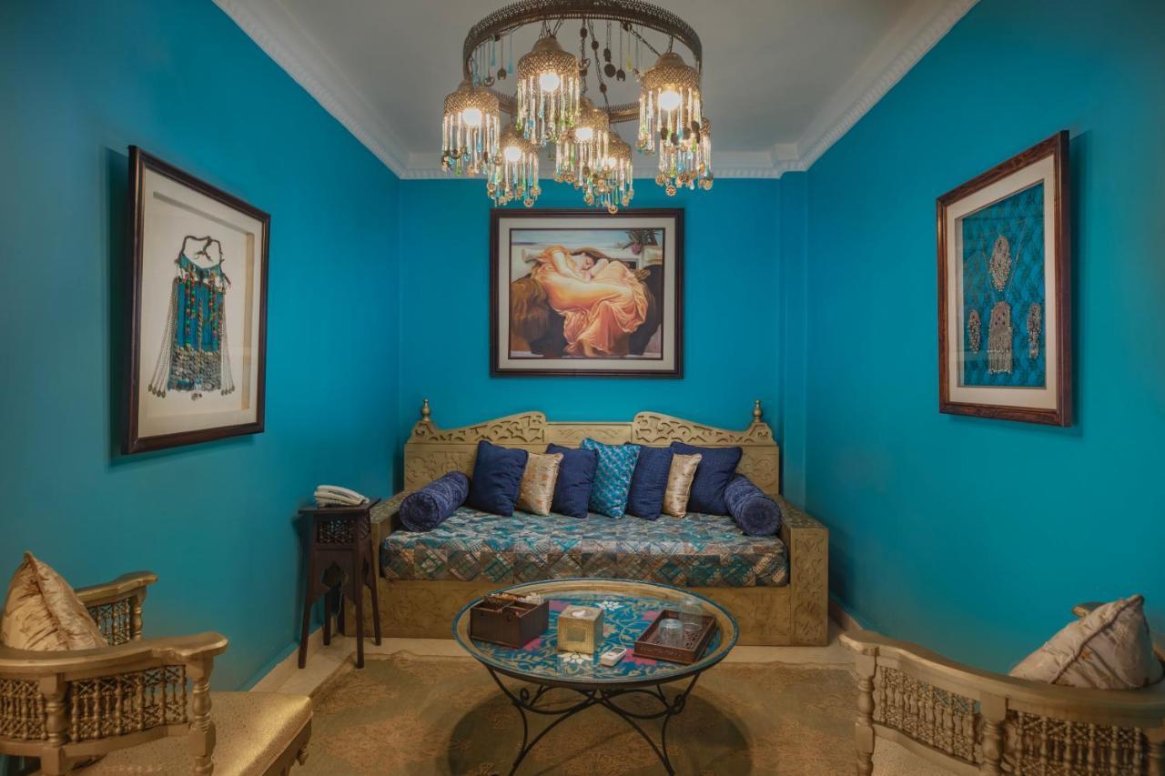 Deluxe King Suite with Sofa Bed