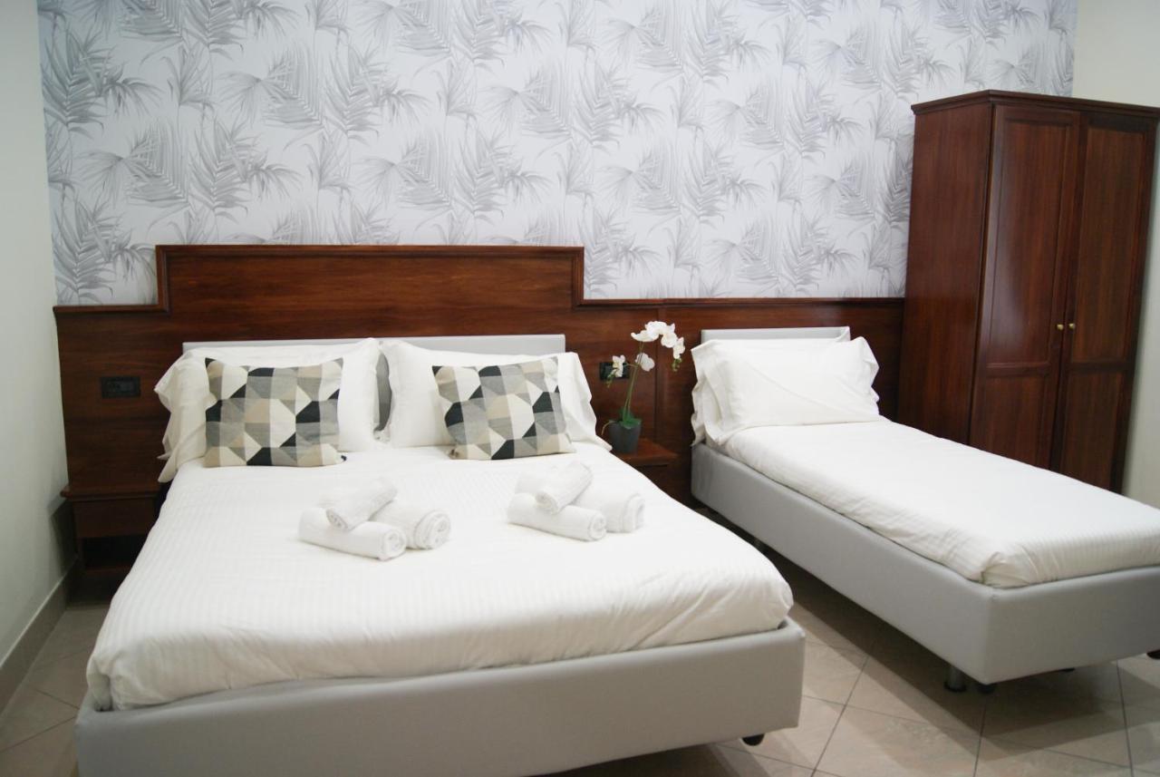 Triple Room with City View