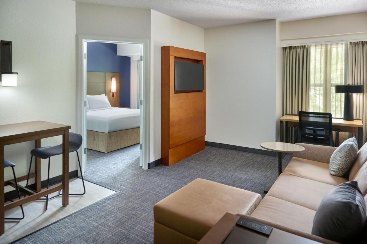One-Bedroom Queen Suite with Sofa Bed