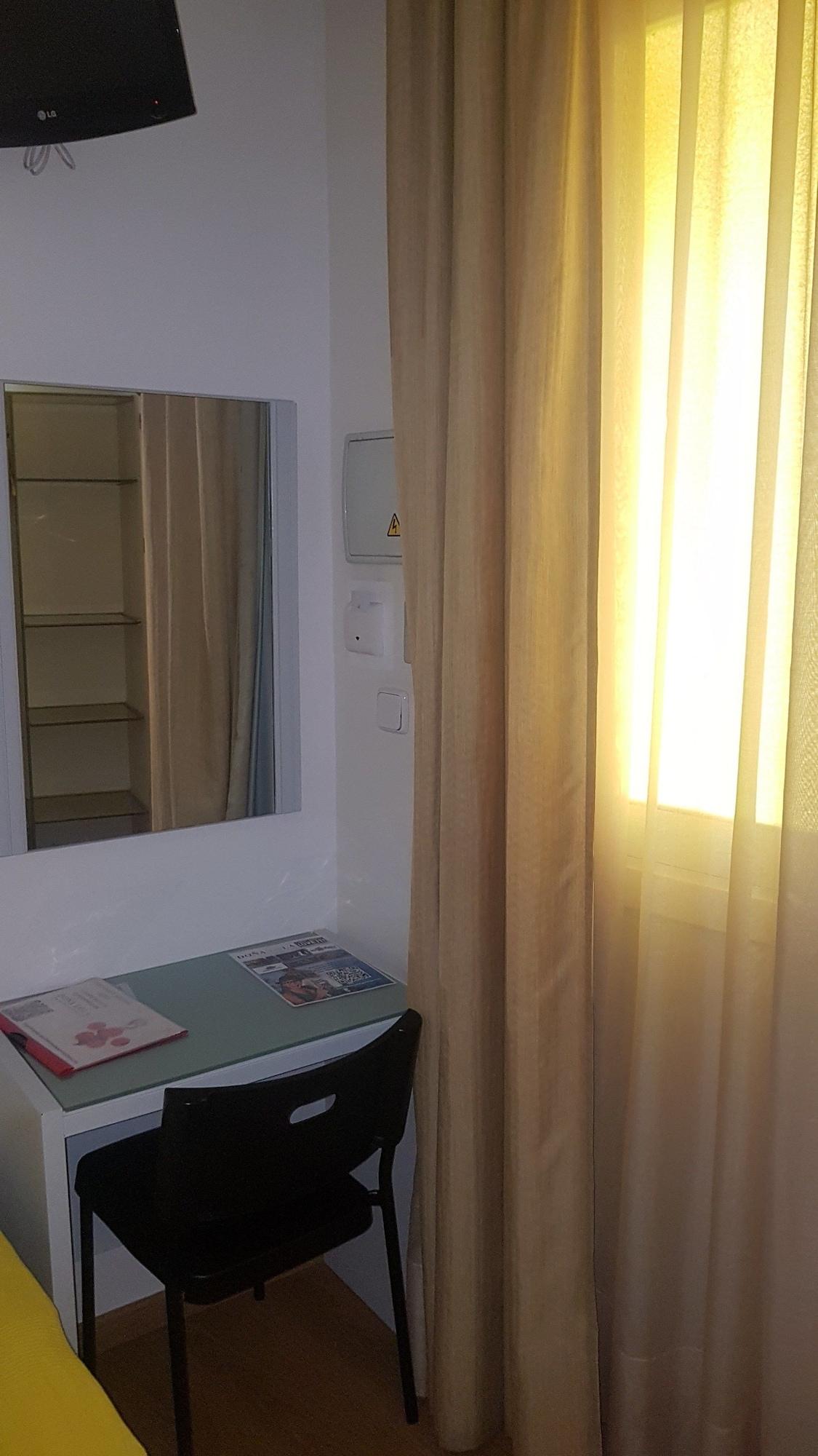 Small Single Room