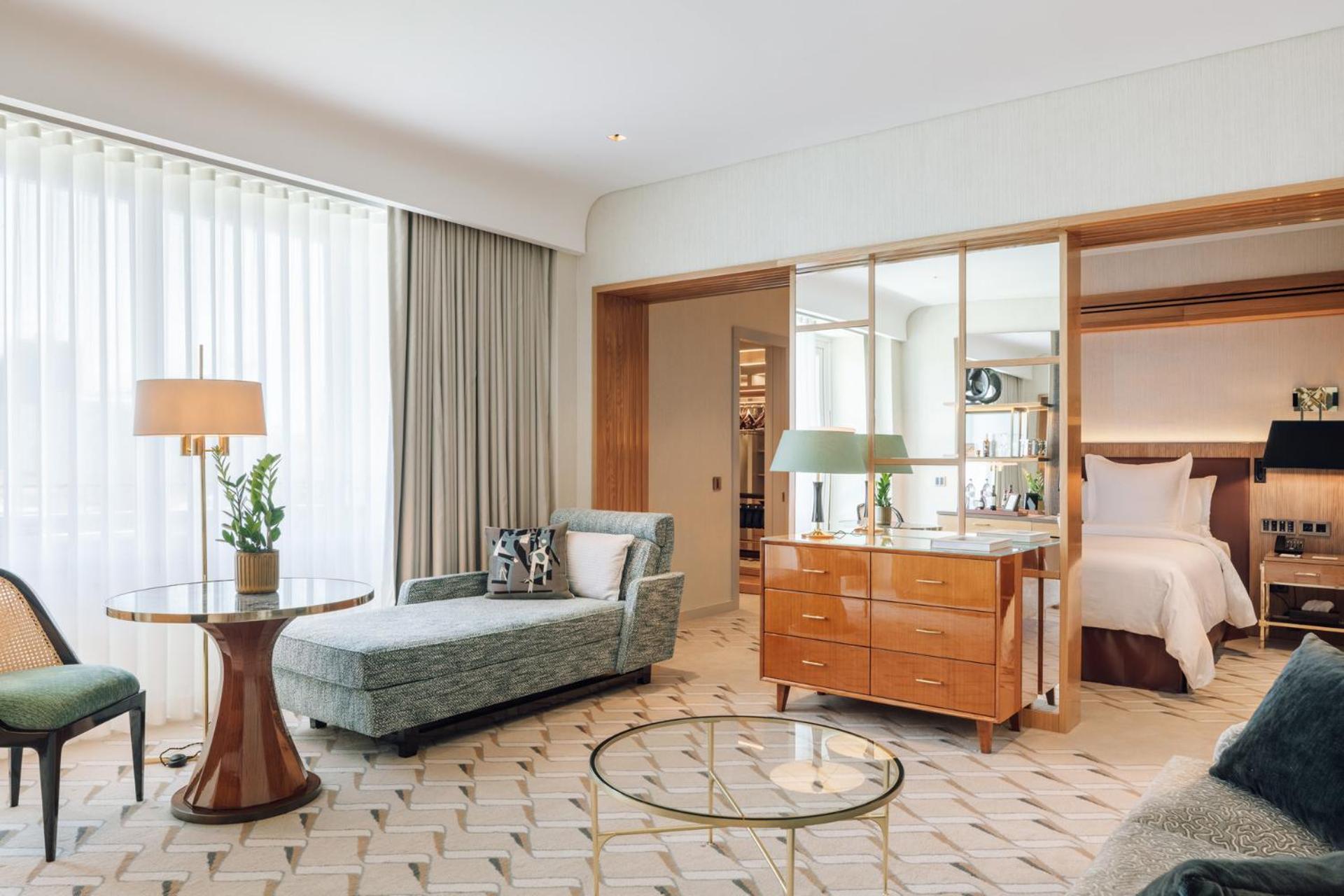 Studio Suite king bed