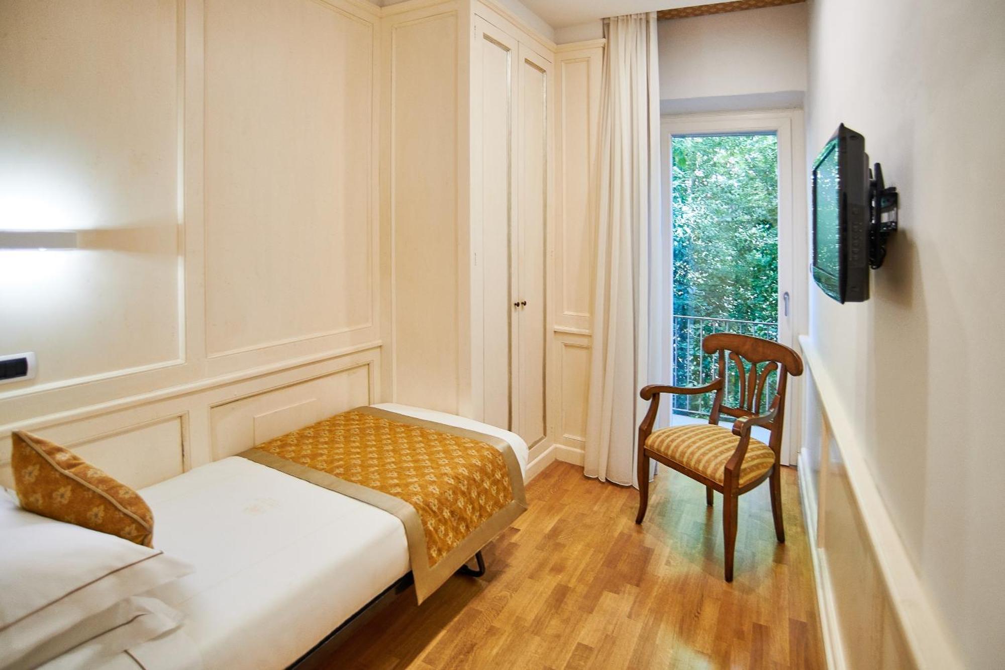 Double or Twin Room,1588039683:JPEG