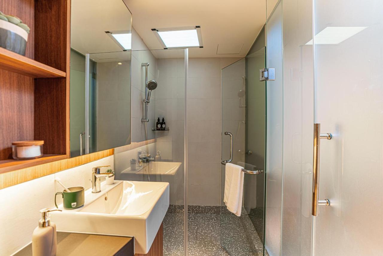 Standard Suite,1739842191:JPEG