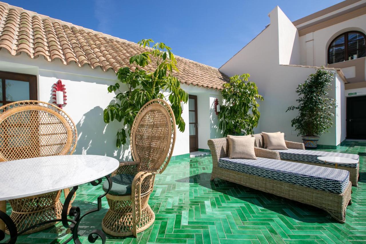 Suite with Terrace,1469258108:JPEG