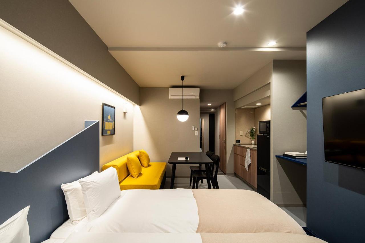 Deluxe Studio Apartment - Triple