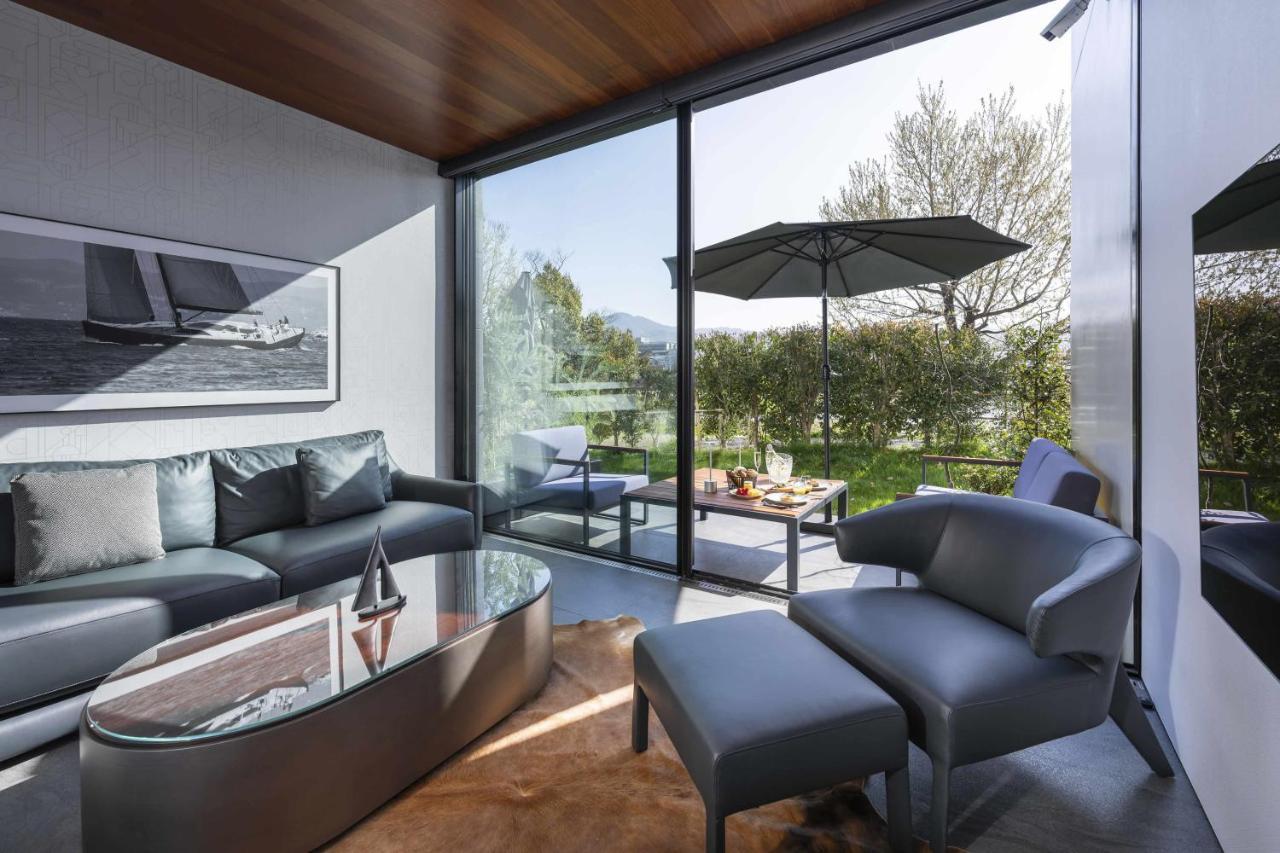Suite with Garden View