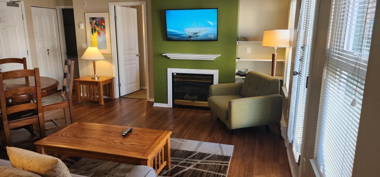 Large Two Bedroom,926724088:JPEG