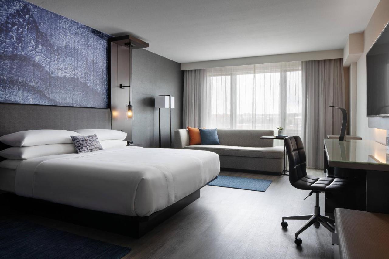 Guest Room, 1 King