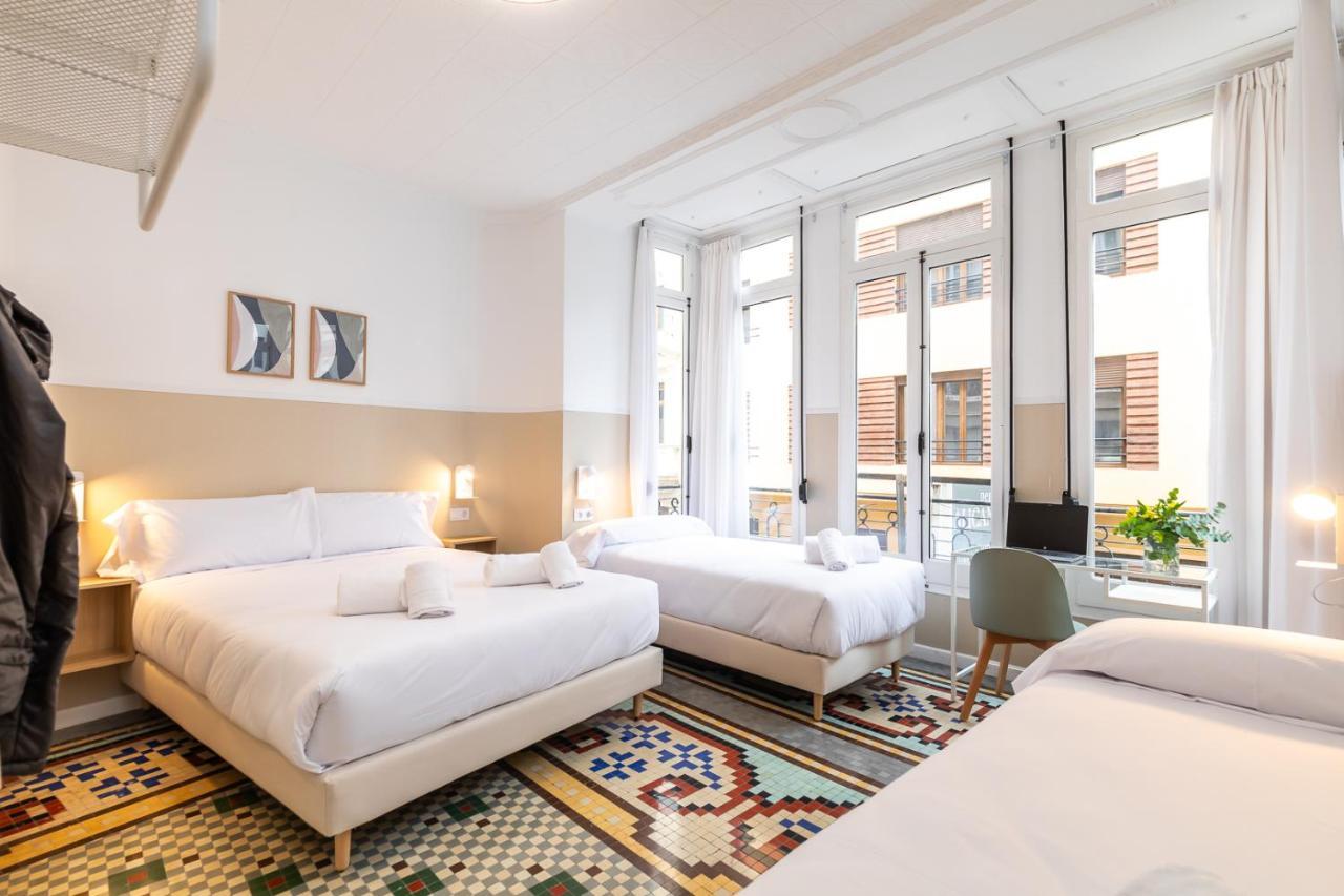 Triple Room with City View